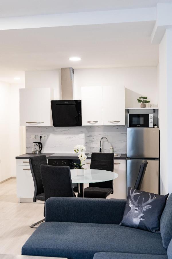Apartmani Park Maksimir-Rebro 萨格勒布 外观 照片